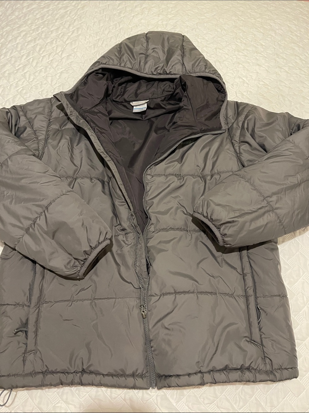 Columbia Men's Hooded Puffer Jacket - Gray